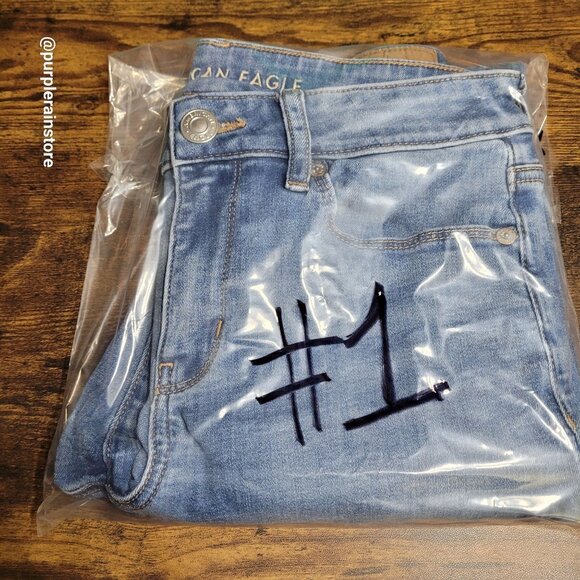 American Eagle Jeans Size 6 Skinny Mid Rise Next Level Stretch Medium Light Wash - Picture 13 of 13